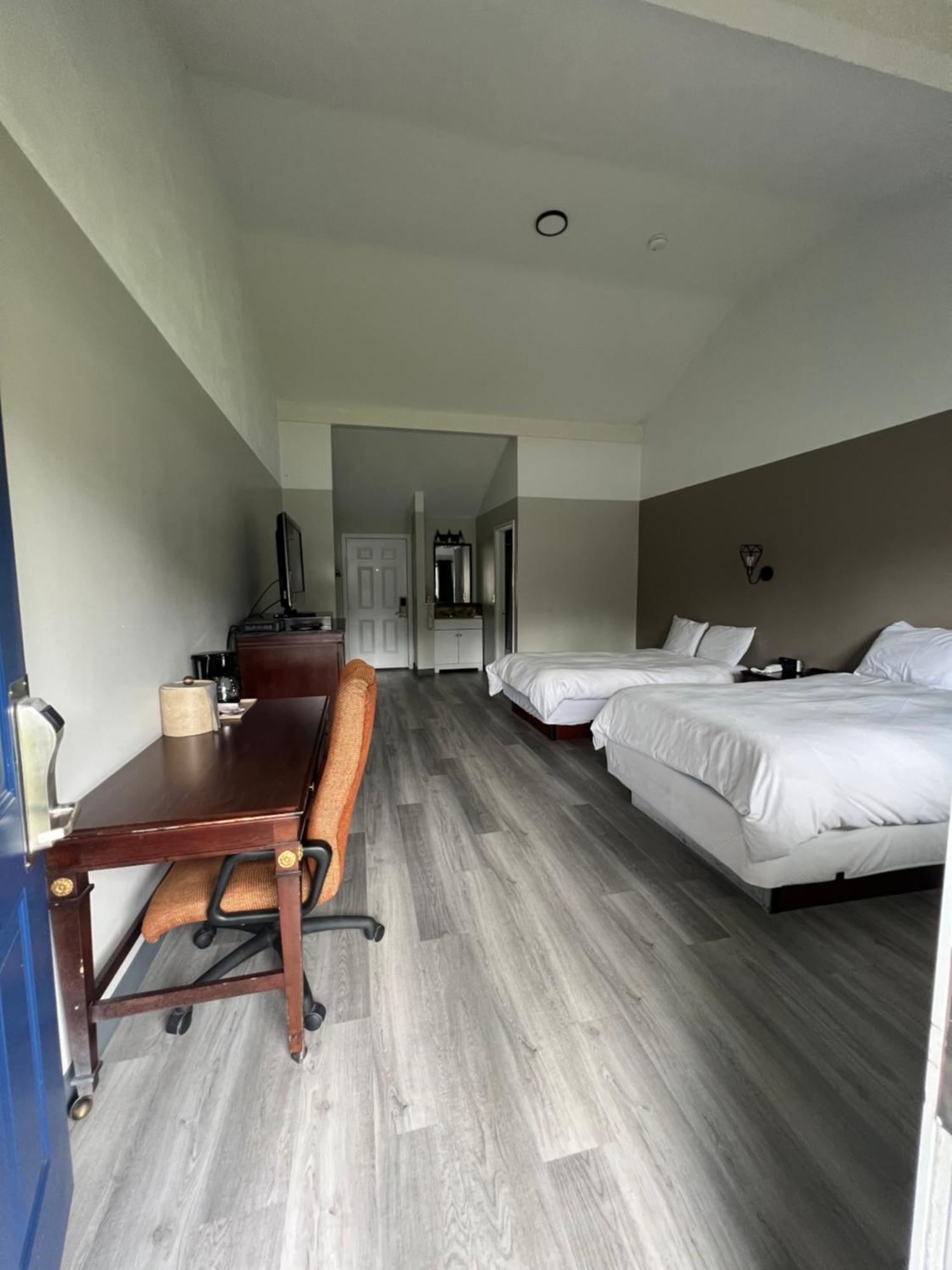 Captain'S Lodge Motel Gloucester Extérieur photo
